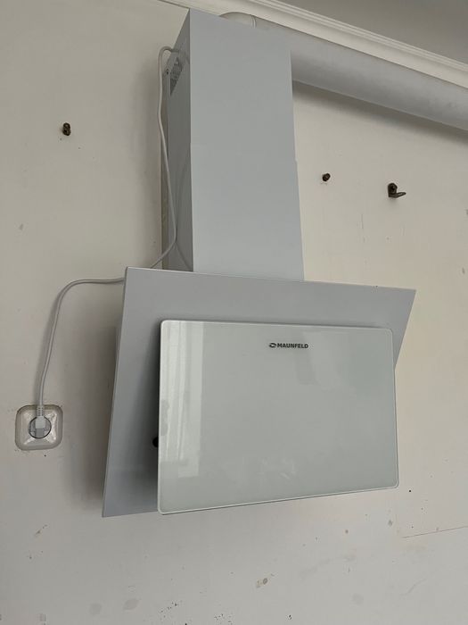 Плодам  вытяжку на кухню