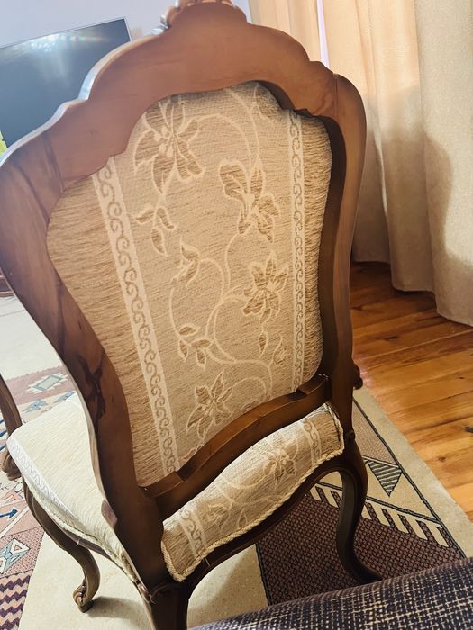 Стол из чистого дерева! в комплекте со стульями!