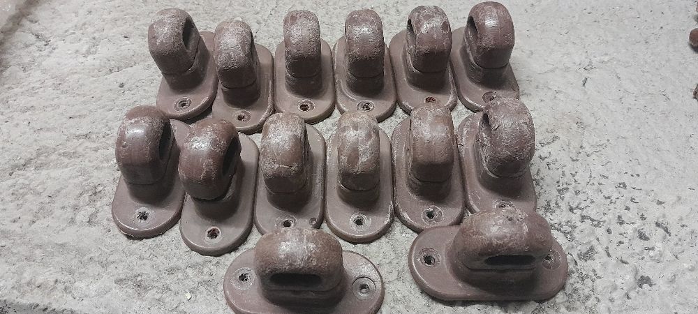 Butoni din plastic