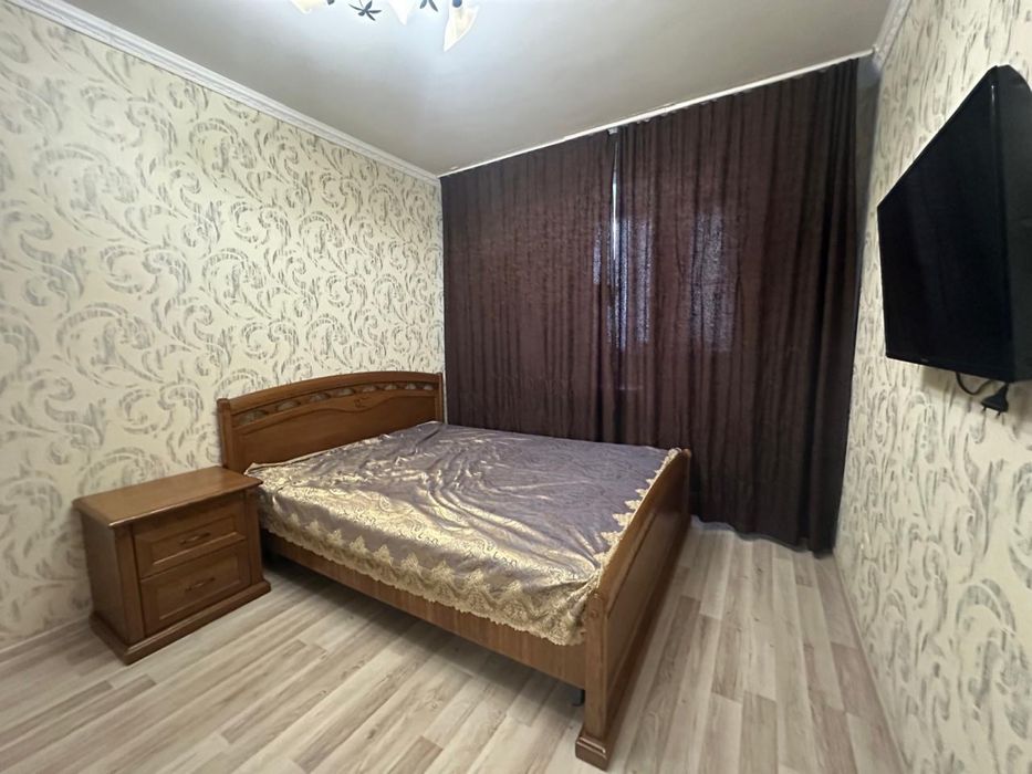 Продам спальный гарнитур