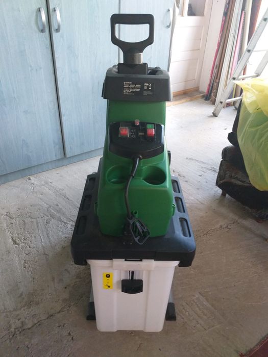 Tocător electric pentru resturi vegetale Grunman