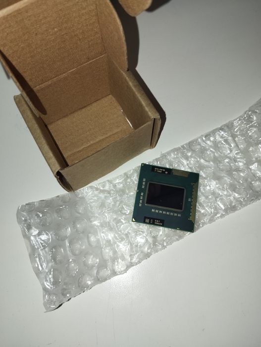 Продам новый процессор intel core i7