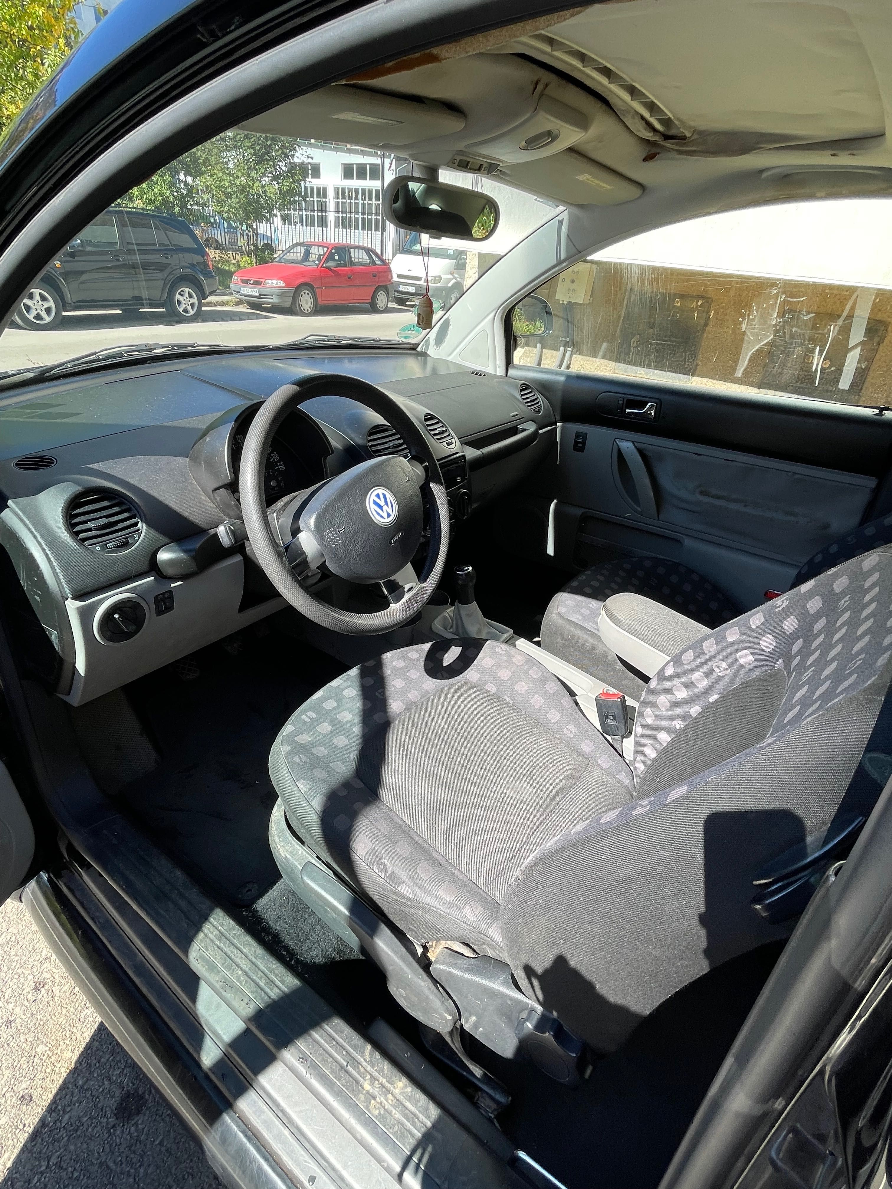 Продавам VW Beetle