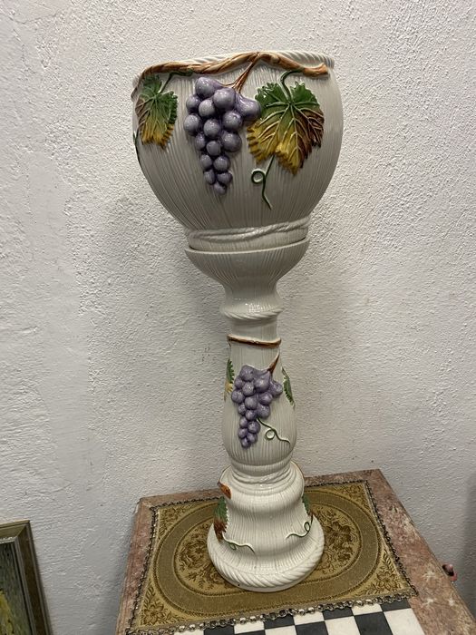 Италианска колона и кашпа майолика