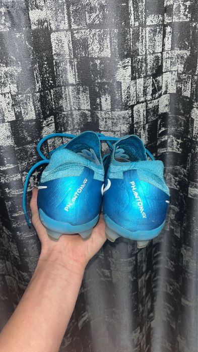 Ghete de forbal phantom