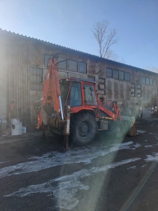 Продам экскаватор -погрузчик
