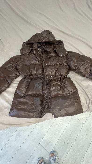 Пролам демисезонную куртку!