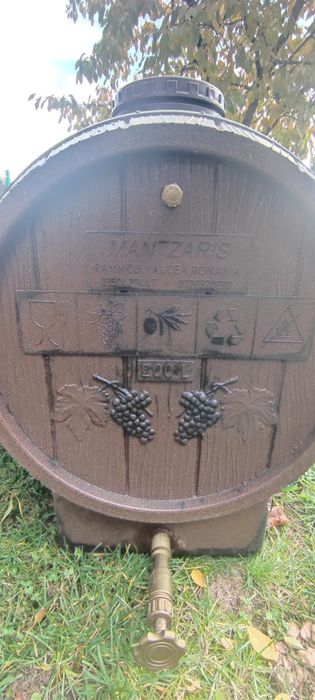 Butoi de vin plastic alimentar