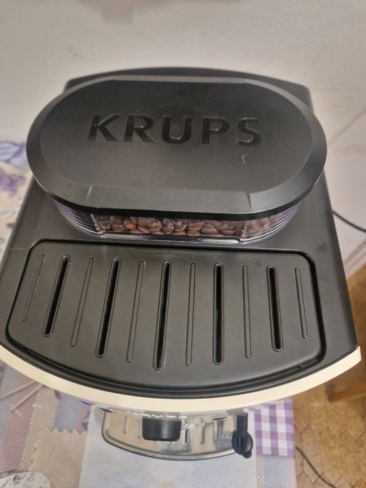 Aparat de cafea, espressor, expresor, automat Krups EA 81*