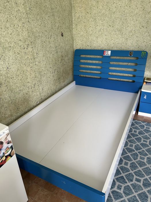 Спалня с нощно шкафче