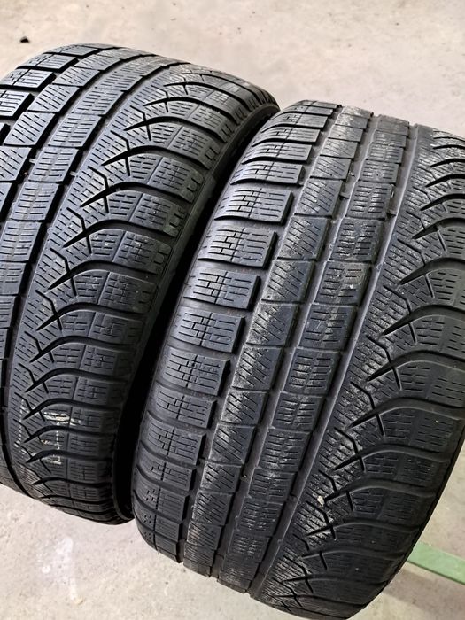 2 anvelope iarnă 275 35 r19 Pirelli
