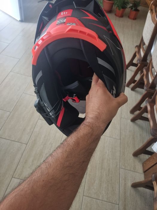 MT Helmets Thunder 4 SV