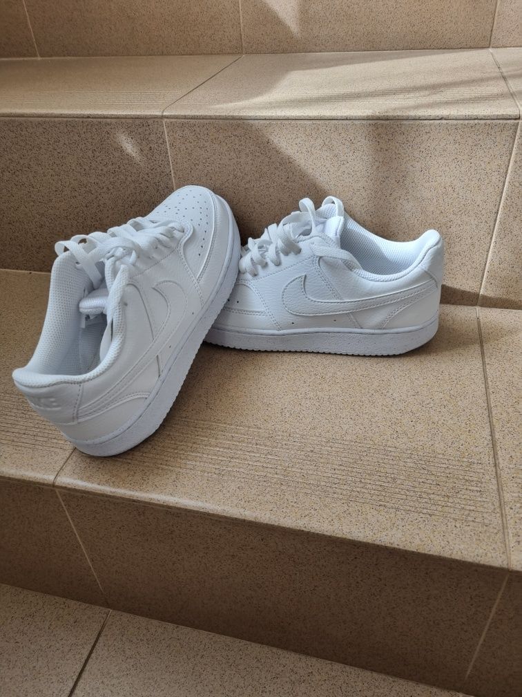 Nike Court Vision noi