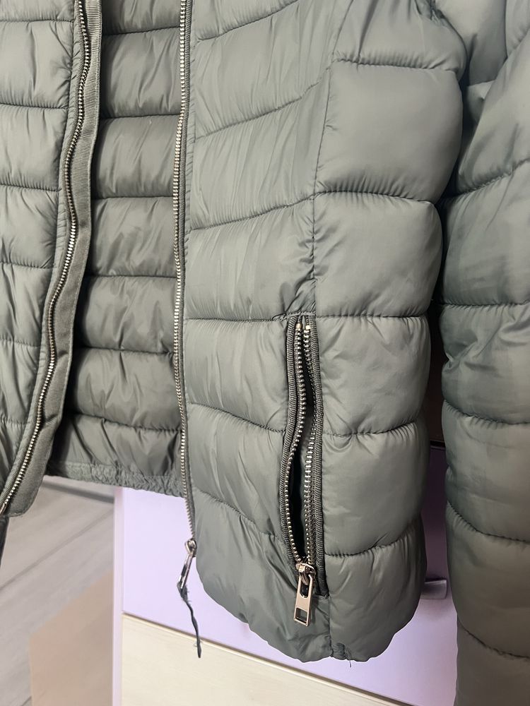 Дамско пролетно/есенно яке Bershka