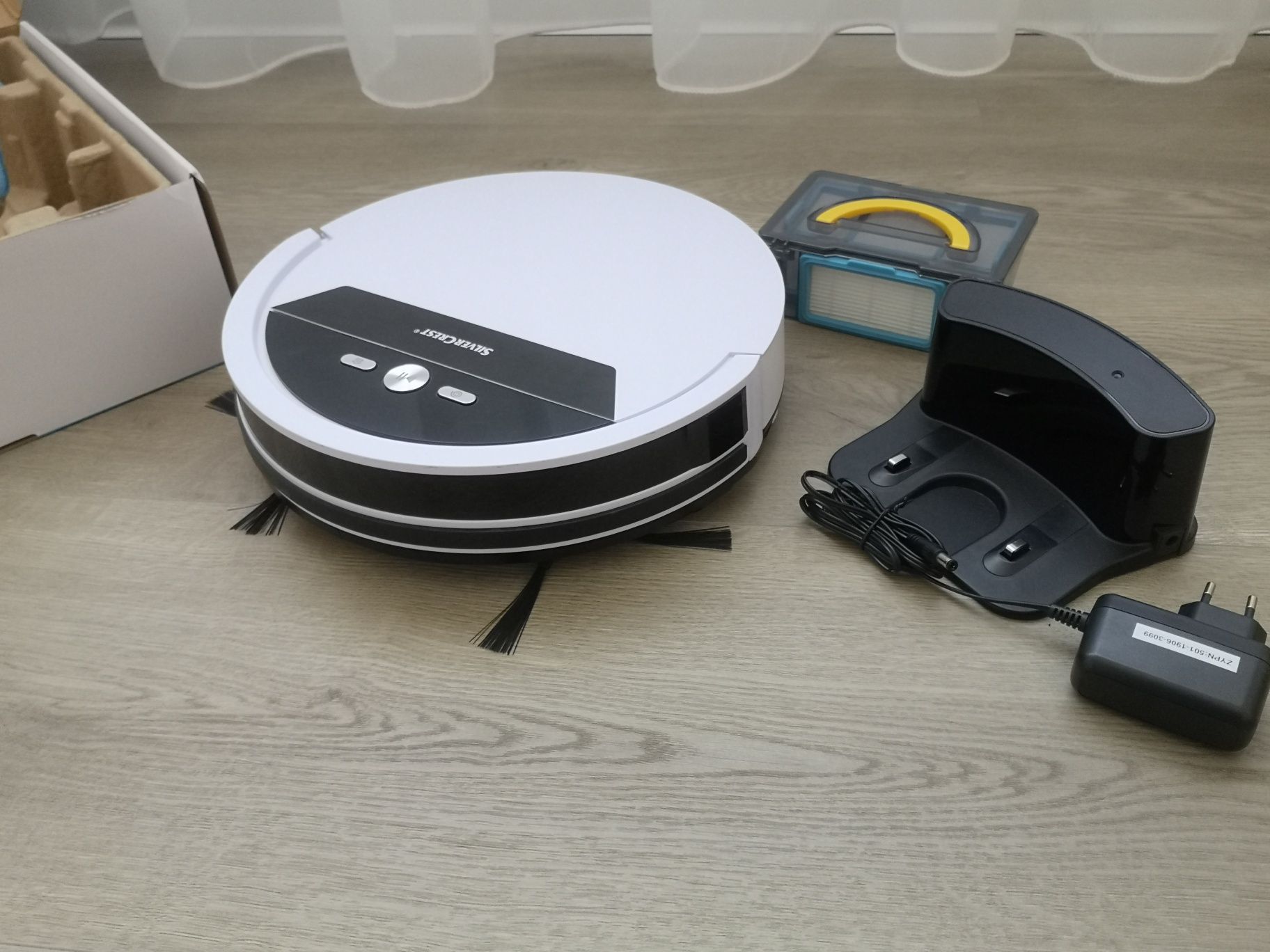 Robot Vacuum Cleaner With Mop Function, SilverCrest