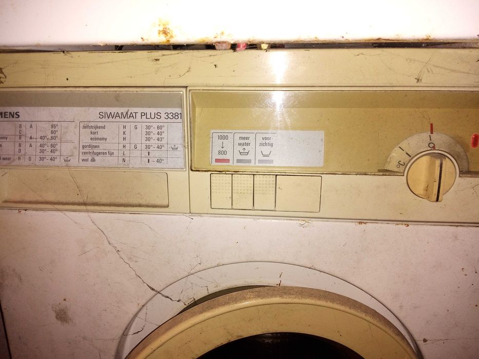 Продавам Перални за части.