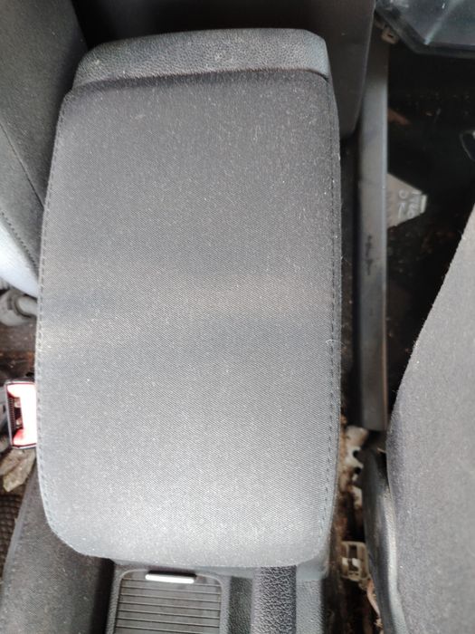Подлакътник за Фолксваген Голф 6 / VW Golf 6
