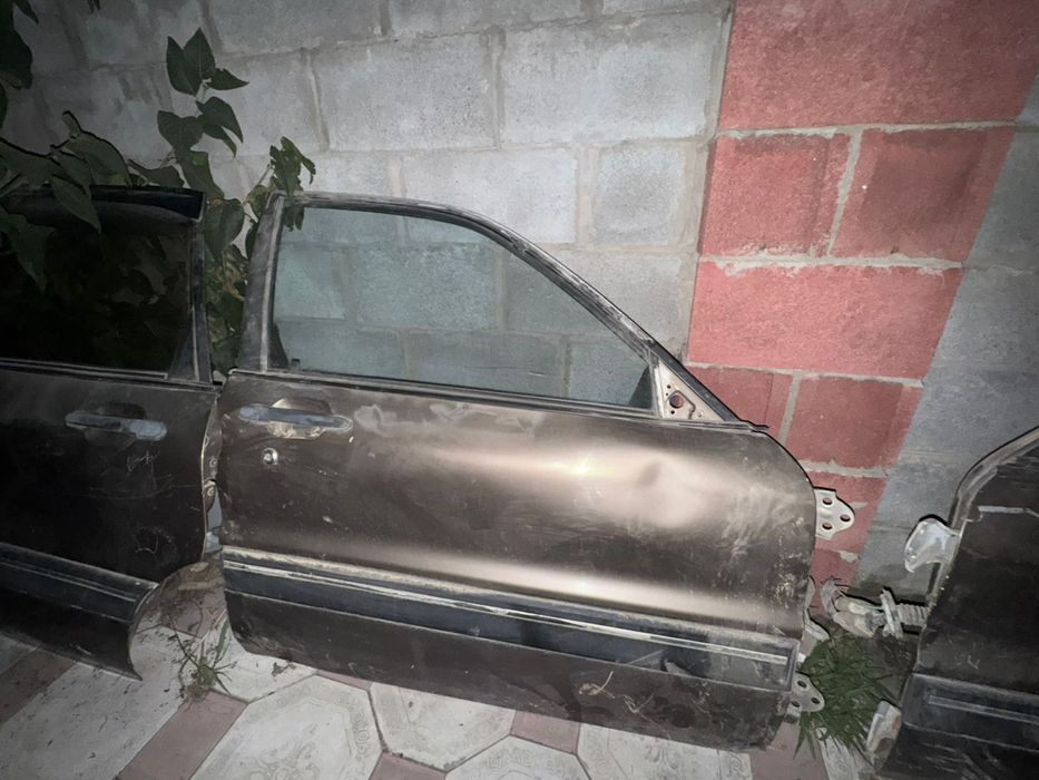 Дешево Двери машина Mitsubishi Голанд