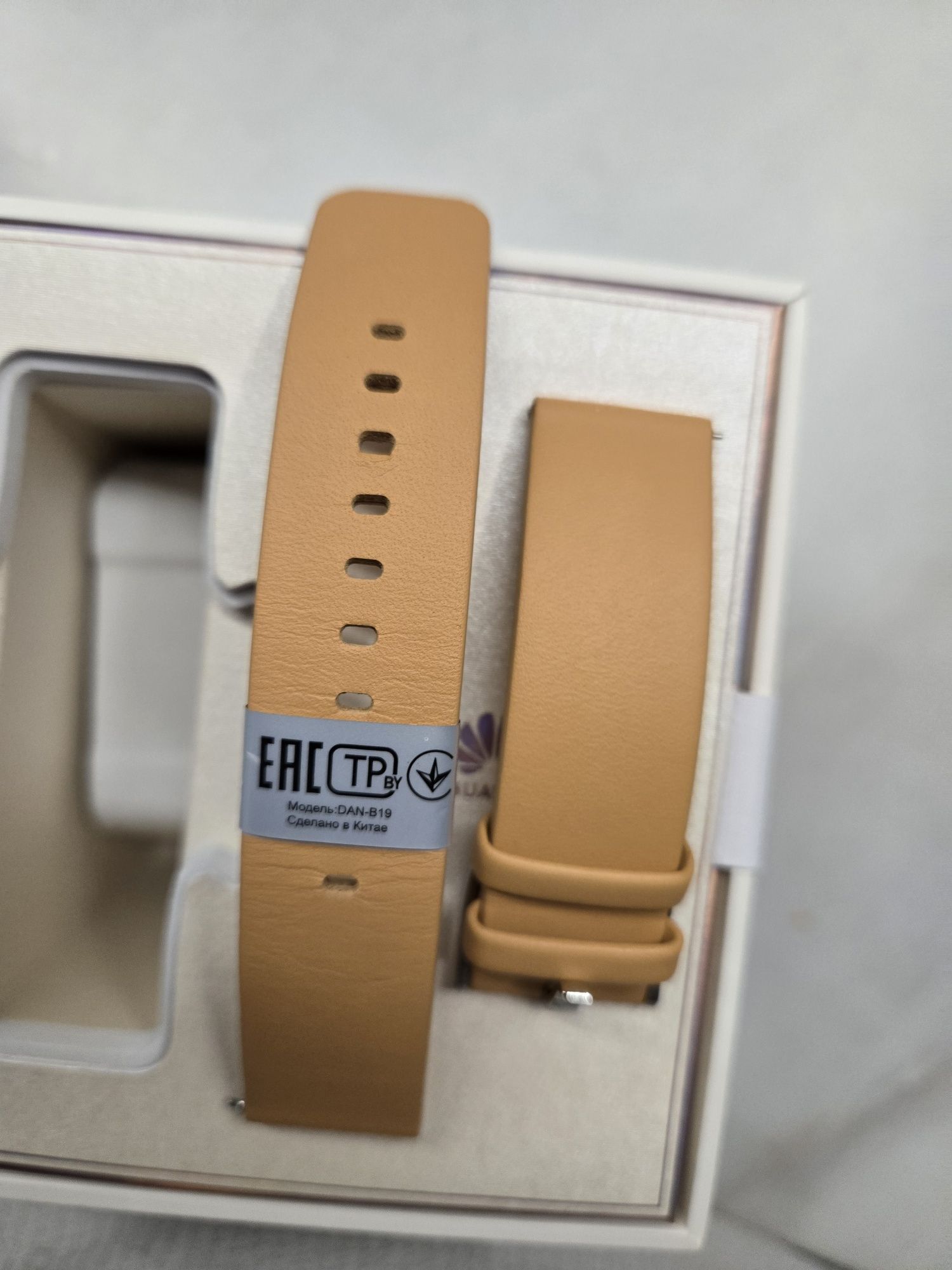 Huawei watch gt 2 42мм сребърен