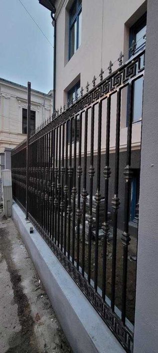 Confectii metalice (garduri, porti, balustrade, mobilier stradal)