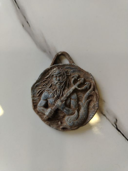 Медальон на клуб медитариен