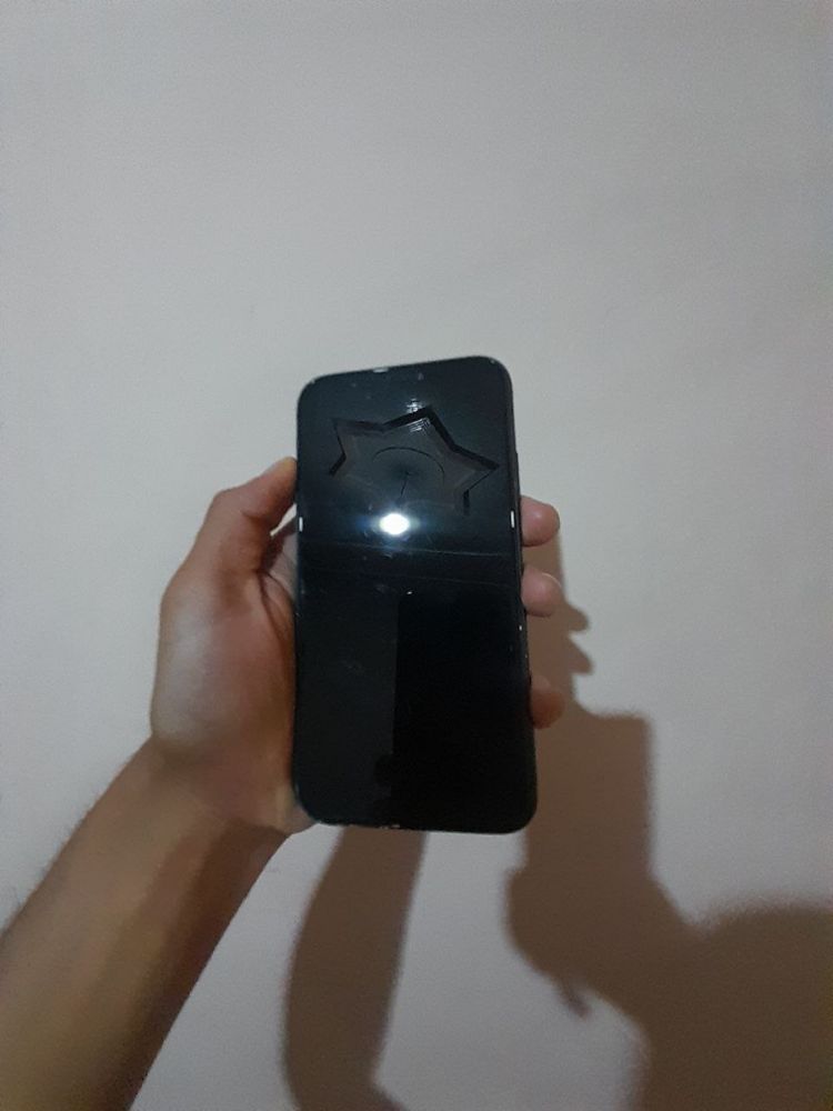 Iphone  xr hotirasi 64