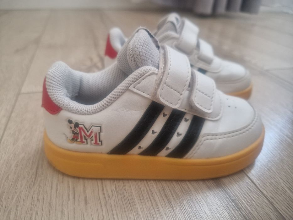 Papuci sport copii Adidas marimea 22