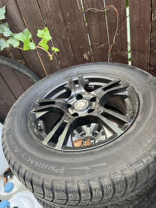 Jante Hyundai , Mazda etc 235/60/16