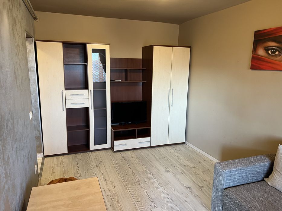 Inchiriez garsoniera, zona Micalaca, str. Abrud, bl 236