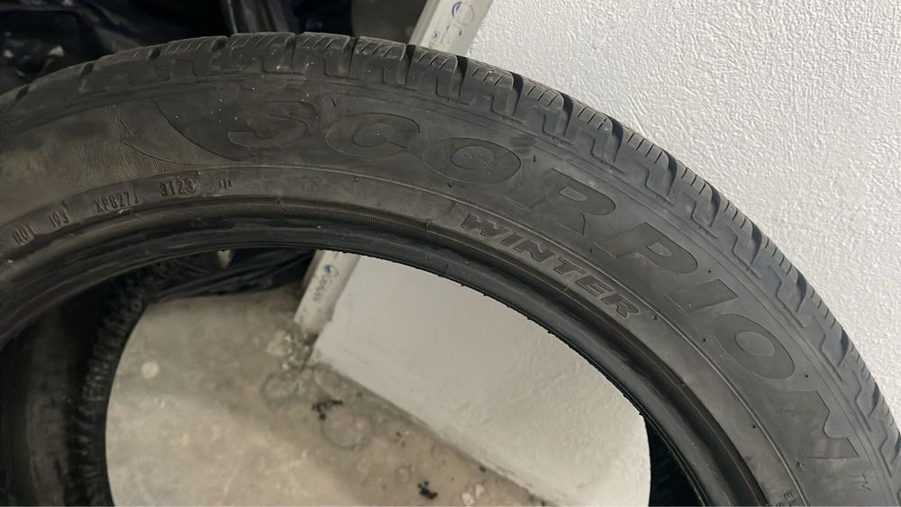 Anvelope Pirelli RFT 275/45/20 305/40/20 set in 2 dimensiuni x5 x6