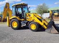 Buldoexcavator JCB 3CX