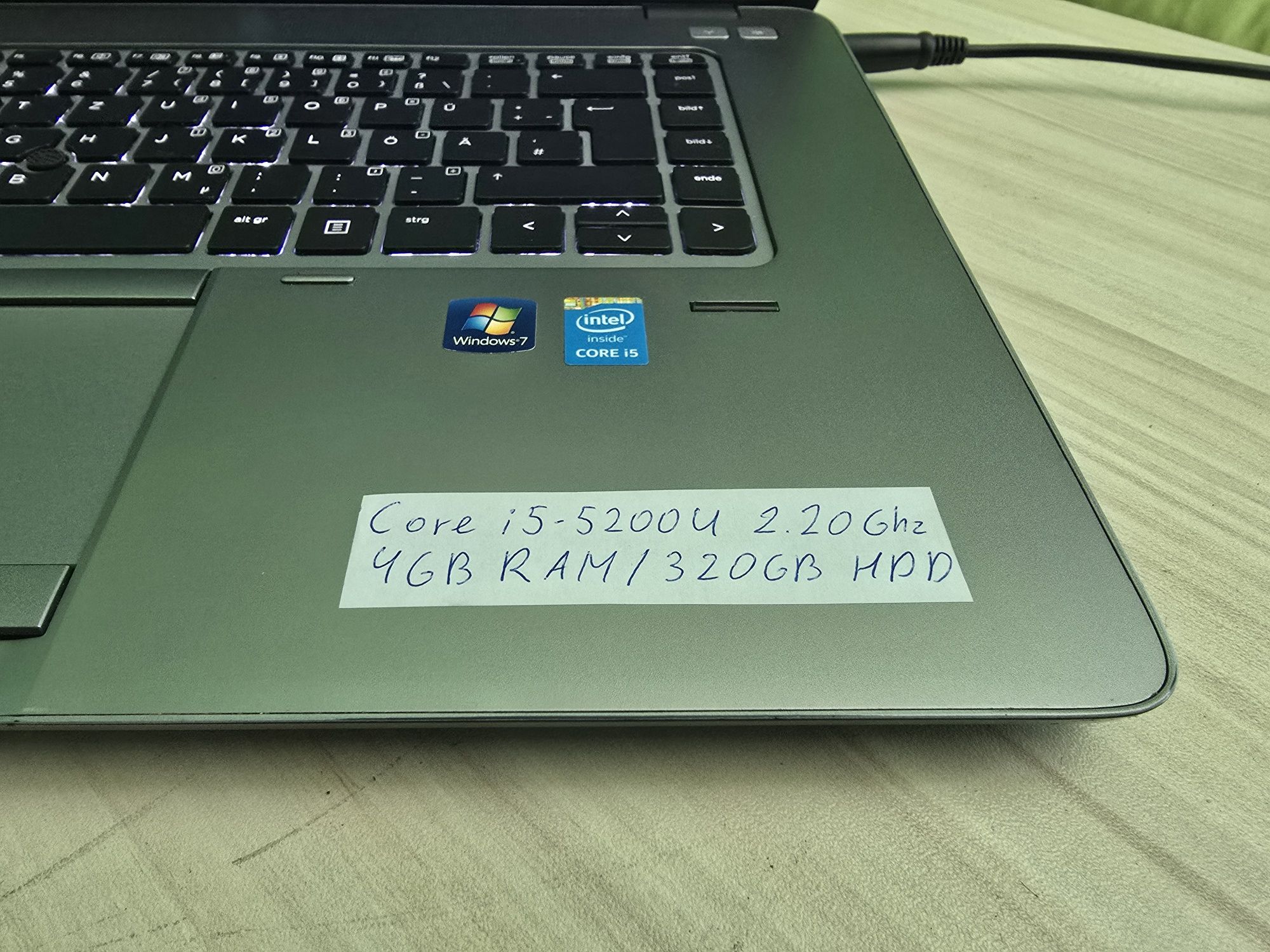 15.6" HP Elitebook Core i5/4GB RAM/320GB HDD