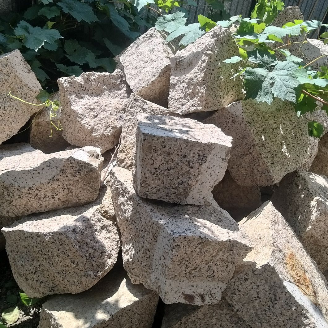 Продаю белый гранит