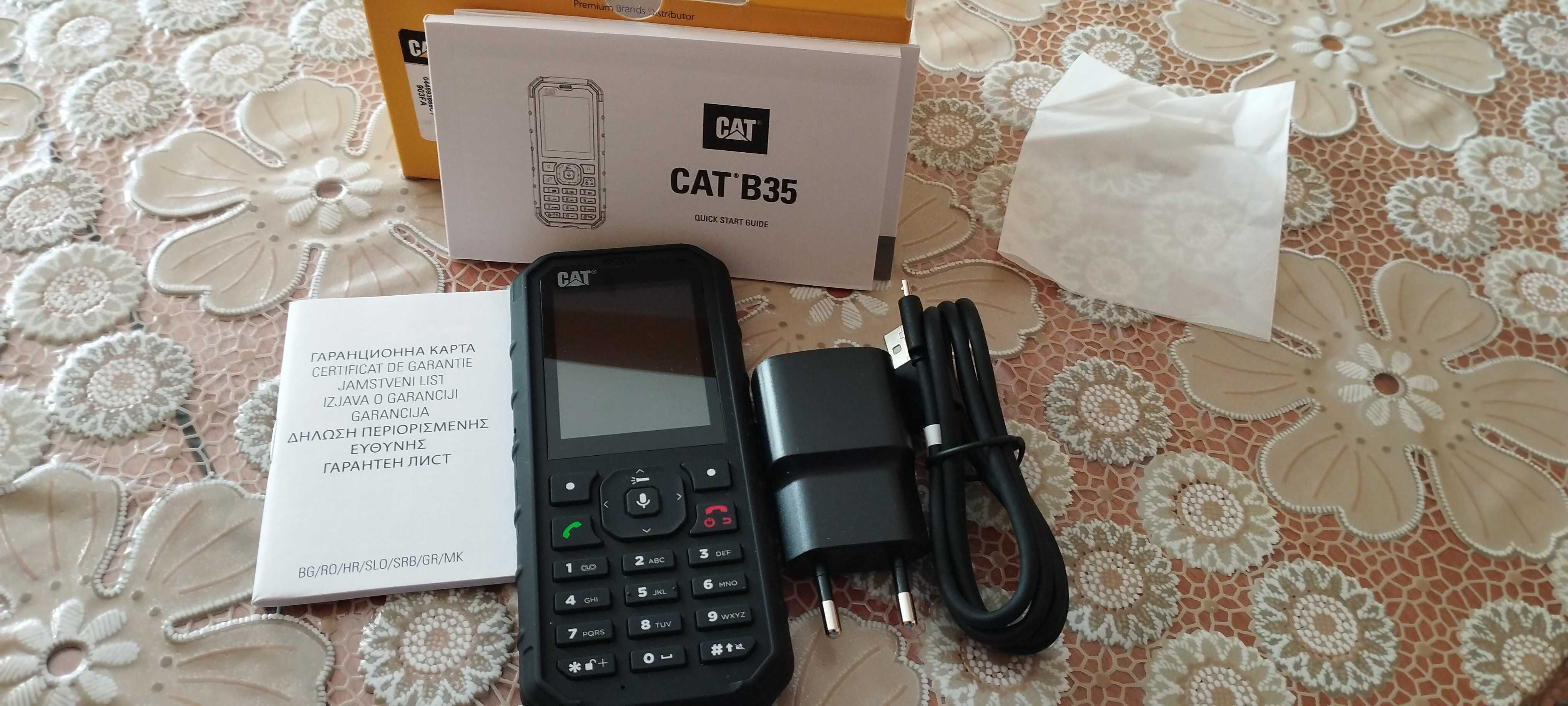 Телефон CAT B35 нов