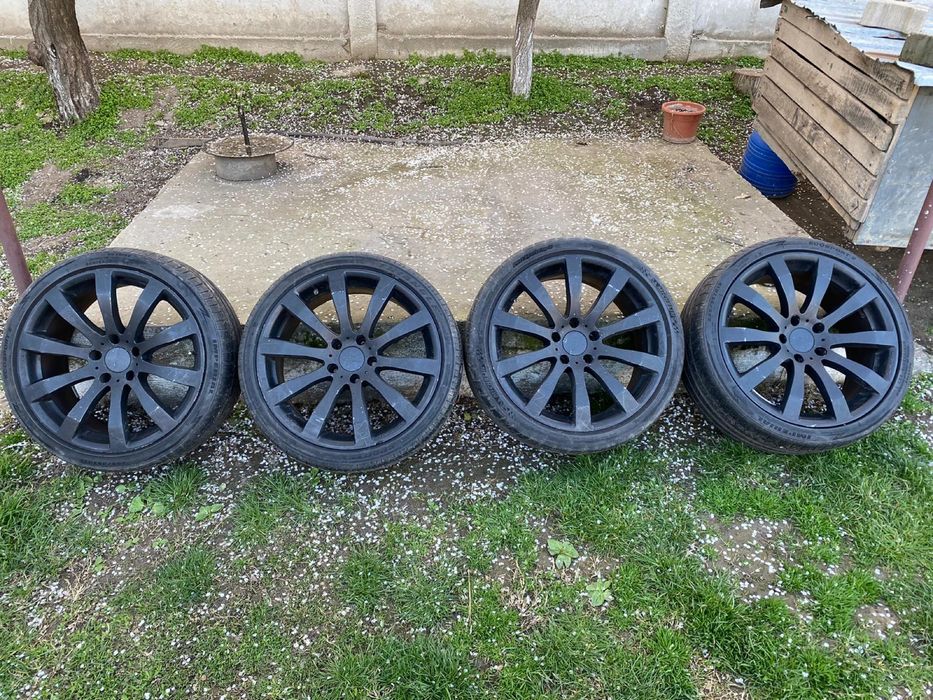Vând set complet jante + cauciucuri pe 19” – design sport, negru mat