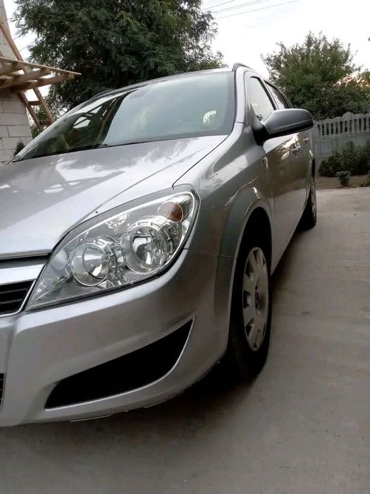 Opel Astra  2009