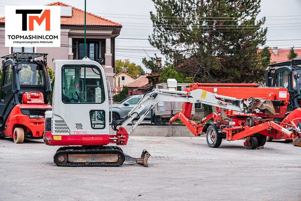 Мини багер Takeuchi TB016