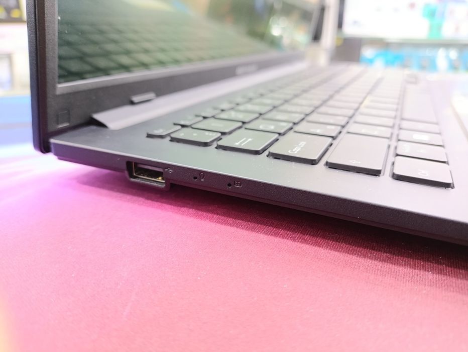 Noutbuk ноутбук Asus vivobook Go 15 OLED Ryzen 5-7520 Bonus SUMKA ASUS