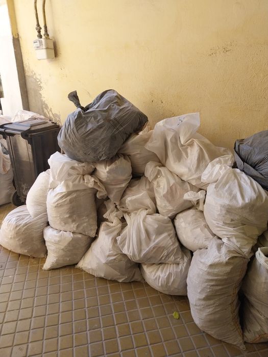 Debarasez moloz și deseuri din constructii