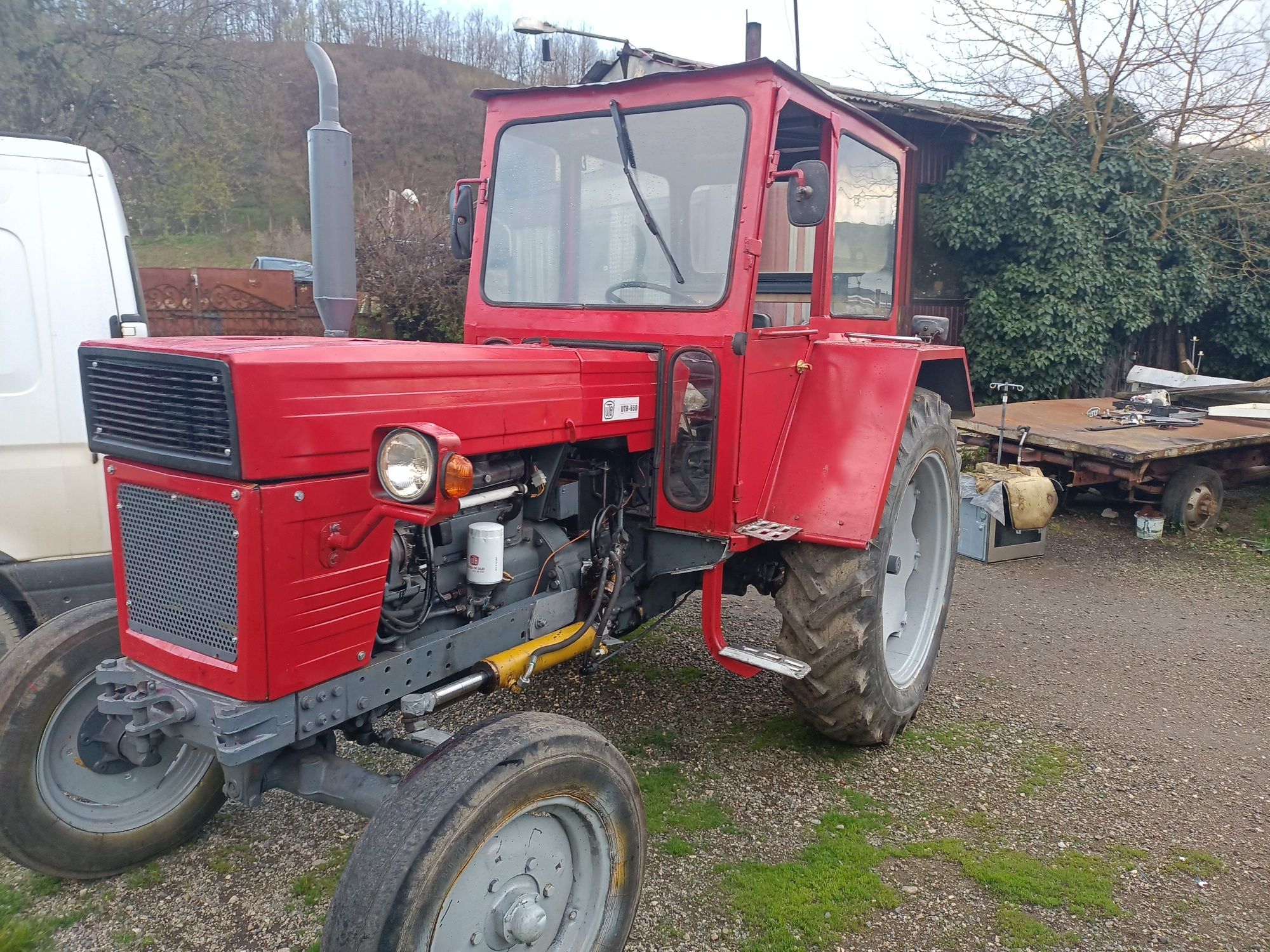 Tractor UTB650 vânzare
