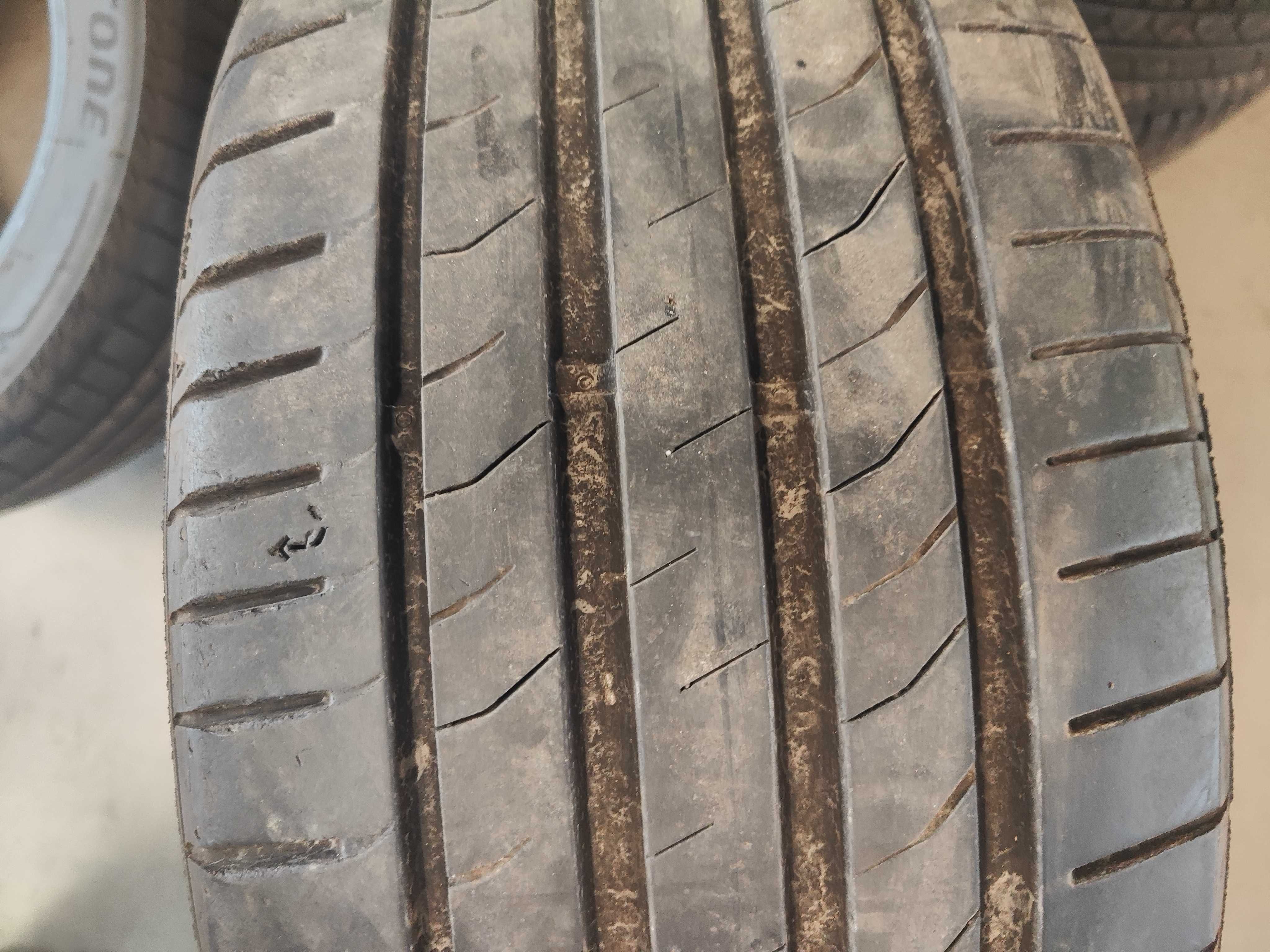 2бр.летни гуми 215/45/17 Nexen