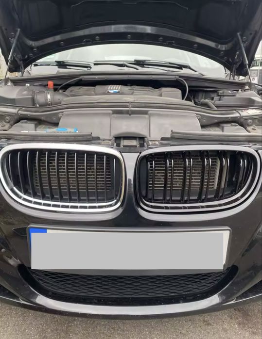 Нови Двойни черни M3 бъбреци за BMW E90 E91 facelift с Високо качество