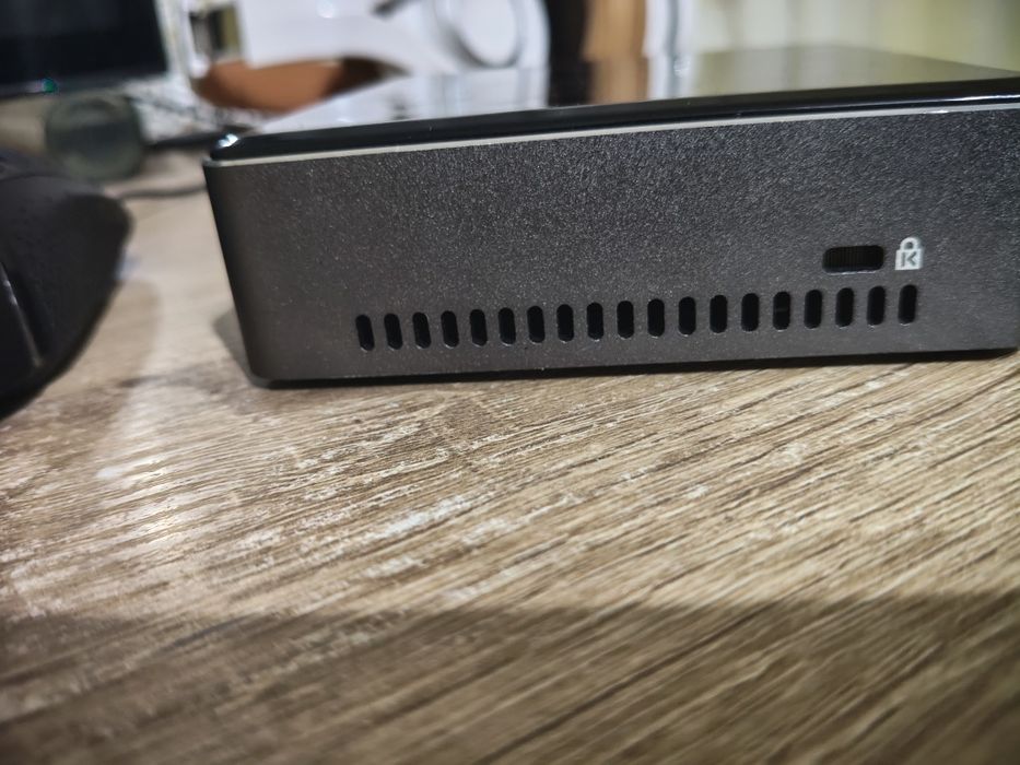 Calculator Intel NUC NUC7i3BNK , Intel Core i3-7100u 2.40GHz, 8GB DDR4