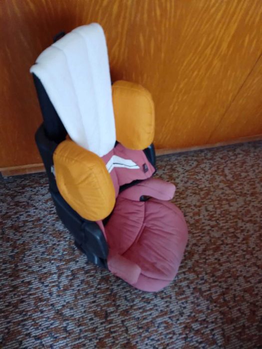 Детско столче за кола