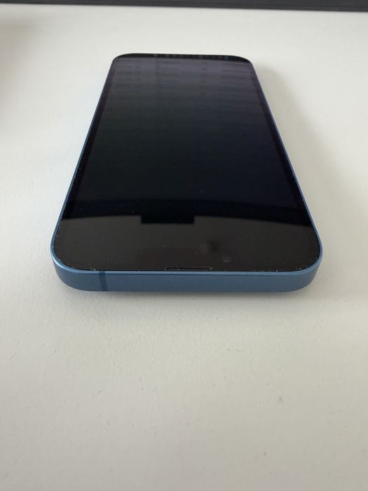 Предлагам iPhone 13