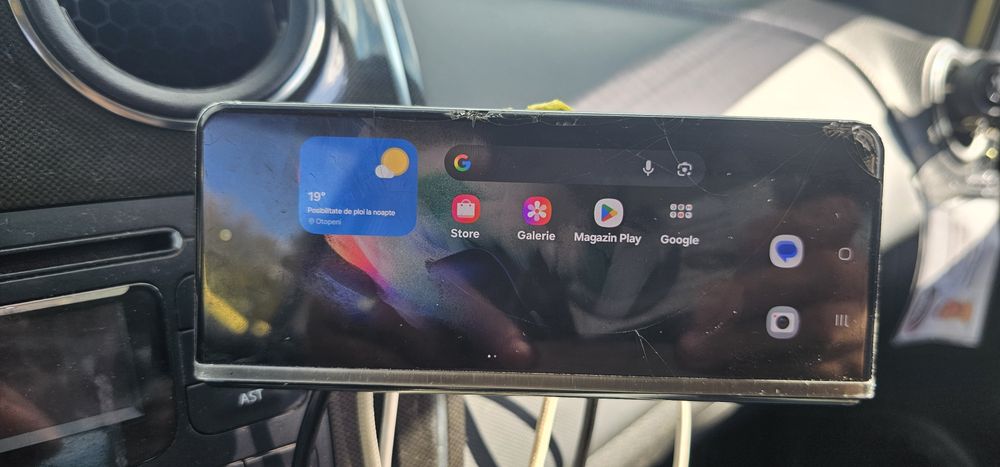 Samsung Galaxy Z Fold 3