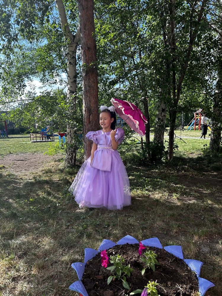 На прокат платья размеры 5-6 -7 лет