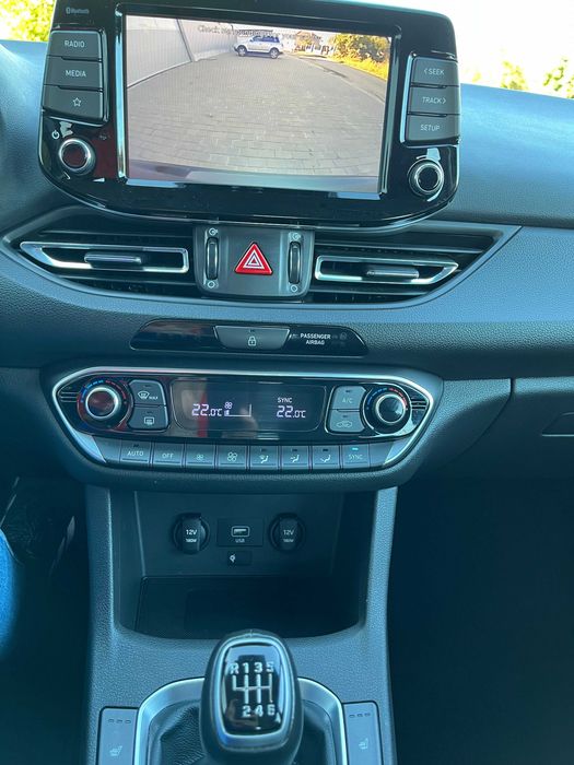 HYUNDAI i30 1. 0TURBO M-HEV 48V 120 к.с.MILD Hybrid,CarPlay,TUV,89990к