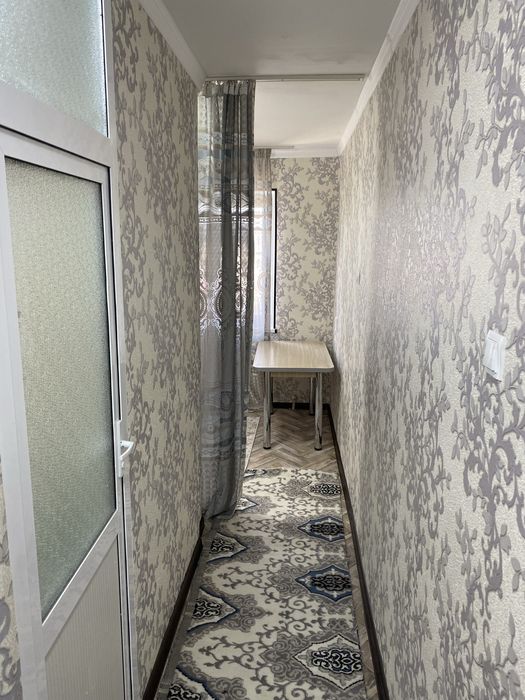 За каналда 1 хоналик