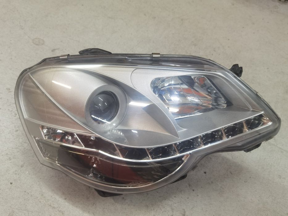 Фар за Поло/Polo 9N 2006-07г.